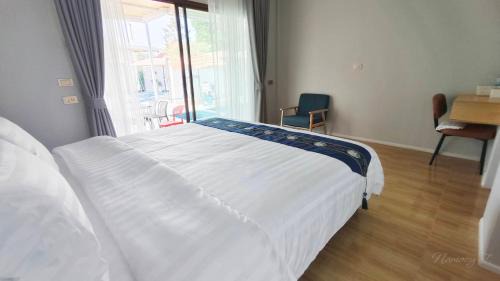 Saen Suk Villa | บ้านออมPool villa บางแสน sin