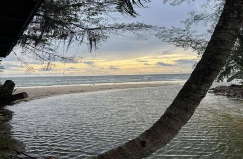 Khlong Yai Hotel | Barn Talaepu Resort