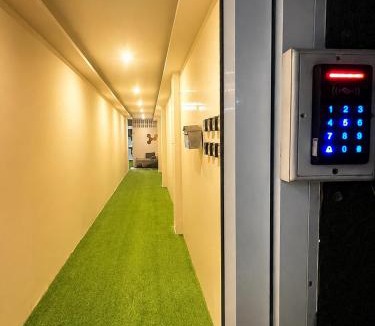 Chong Nonsi House | The Cage Suites