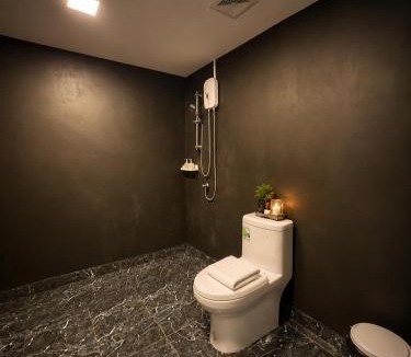 Chong Nonsi House | The Cage Suites