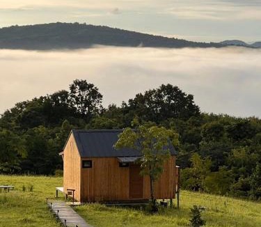 Nam Nao House | Hillbilly Farm