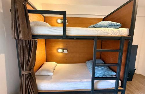 Wua Lai Hostel | Lazy Gibbon 2 Chiang Mai - Haiya