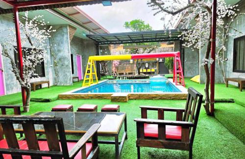 Nong Prue Villa | Tiki Pool Pattaya