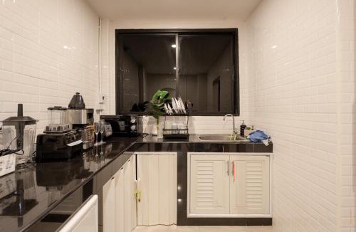 Sathorn House | Modern 4BR 2-Bath House Rooftop City View Sathorn 12-min walk to BTS