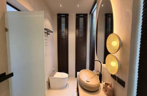 Wok Tum Villa | MoonLight Villa 3BR Tropical Pool Retreat