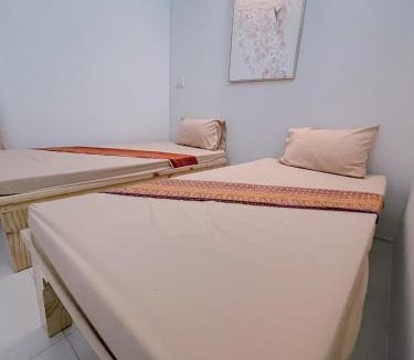 Nonthaburi Hotel | latitude 14 Room & breakfast