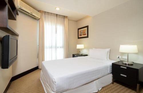Chong Nonsi Hotel | The Narathiwas Hotel & Residence Sathorn Bangkok