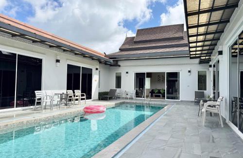 Nai Harn Resort | Phuket La Siesta, Naiharn Beach