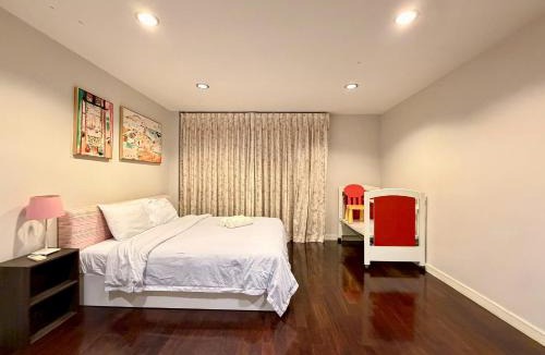 Phlabphla Villa | Pool Villa Ramkhamhaeng 9