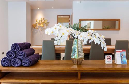 Thep Kasattri Villa | 3BR Private Pool Villa Tropical Phuket Escape