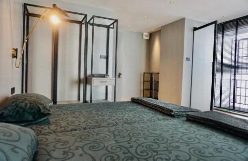 Silom Apartment | Silom Soi 3 Hash Apartment with rooftop view