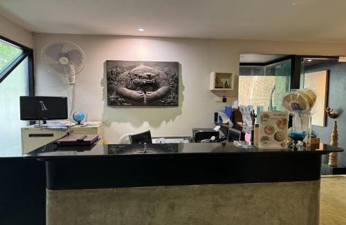 Samphao Lom Hotel | Silp-Pa Phra Nakorn Si Ayutthaya
