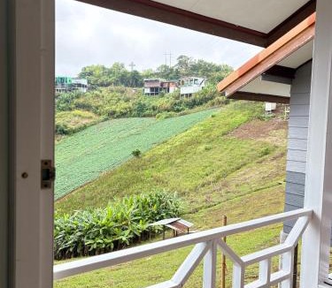 Lom Kao House | บ้านพักสมพงศ์ภูทับเบิก