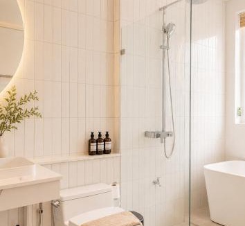 Chiang Mai Villa | Whitewood 5-Bedroom Private Pool & Jacuzzi Villa near Chiang Mai Airport