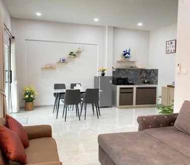 Hat Yai Apartment | Rose & Nainee House Hatyai