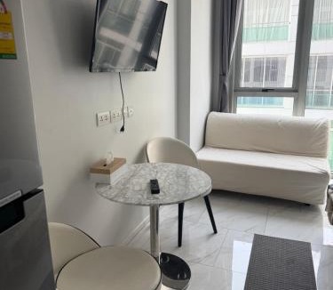 Nana Apartment | Hyde 11 Luxury Sky Living Bangkok