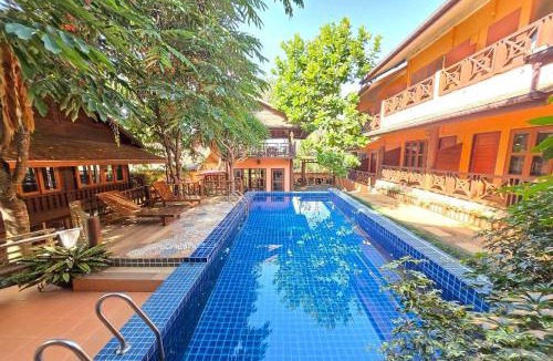 Nang Lae Hotel | Baan Yung Hill Resort