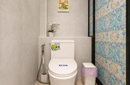 Thanon Phetchaburi Villa | Serenova Hotel Siam Paragon, Bangkok