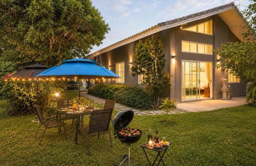 Plaeng Yao House | Private Garden Retreat 2BR Sleeps 6 Gateway