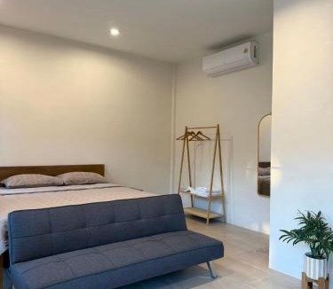 San Pa Thong House | Langbaan cafe and homestay