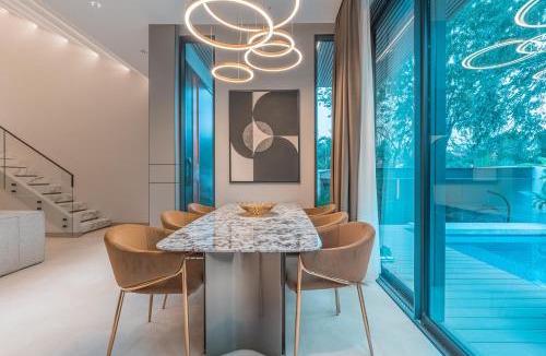 Na Kluea Villa | Luxury 4BR Private Pool Villa 500m Beach with Games Room