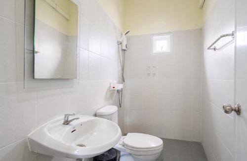 Pong Resort | 12 BR Blue Lake Residences Pool Villa Pattaya- 24 Guest