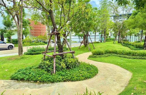 Lat Krabang House | Modern Pool Villa Near BKK Airport 6 Guests