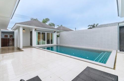 Rawai Villa | 3BR Quiet Pool Villa Near Beach &Supermarket V338