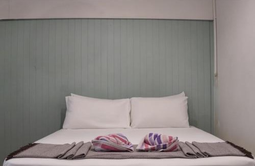 Bang Yi Ruea Hotel | Luna & Loft - Urban Stay Old Town Bangkok