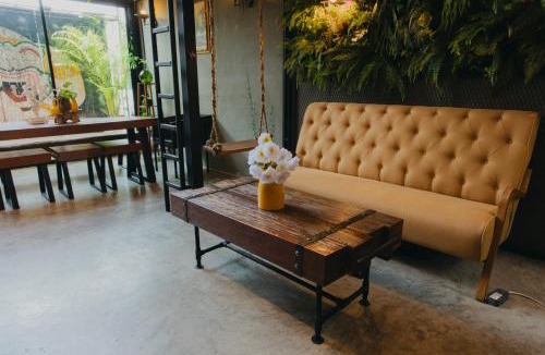 Khlong Toei Apartment | New York Loft & Japanese Magic by V4SKIN