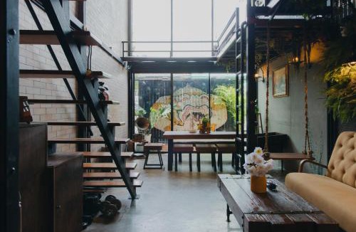 Khlong Toei Apartment | New York Loft & Japanese Magic by V4SKIN