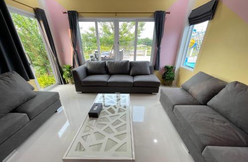 Klaeng House | Nueng Pool Villa