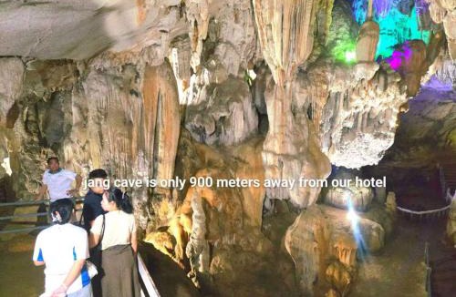 Vang Vieng Hotel | bungalow west water vang vieng