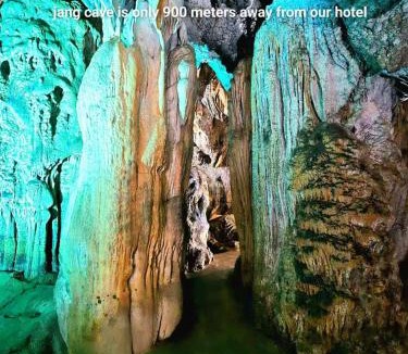 Vang Vieng Hotel | bungalow west water vang vieng