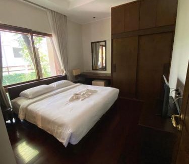 Bang Bao Bay Apartment | Chang Santi Apartments