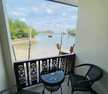 Ko Libong House | Libong River View