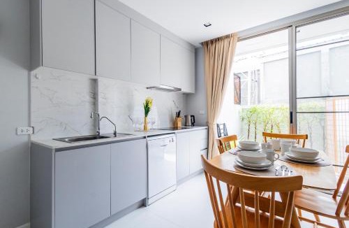 Ratsada Villa | SPACIOUS AND BRIGHT 2BR TownHouse7 MonkeyHill