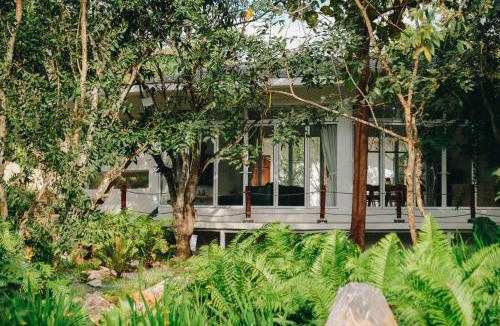 Wat Bung Toei Villa | Mooncake house khaoyai