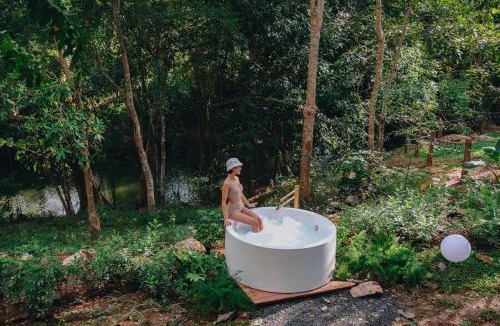 Wat Bung Toei Villa | Mooncake house khaoyai