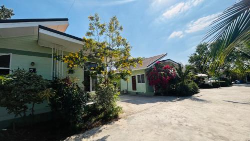 Wang Noi Resort | ออมทรัพย์ รีสอร์ต