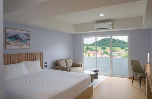 Si Racha Hotel | Eastpana Hotel - SHA Extra Plus