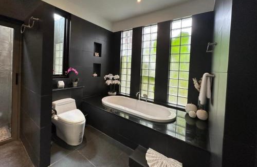 Cherngtalay Villa | Beautiful villa walking distance from Bangtao Beach