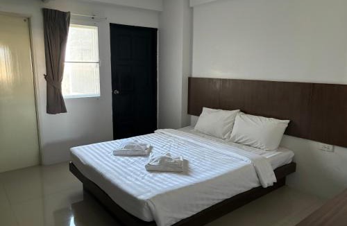Rangsit Hotel | Nava Grand