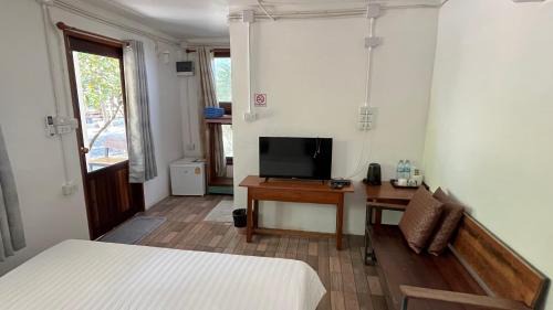 Prachantakham Resort | Sangkaset Resort