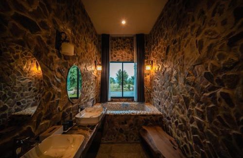 Hin Son Villa | The Exclusive Baan Hinson Pool Villa