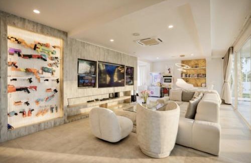 San Sai Villa | Palm Villa - Award Winning Modern Luxury & Exclusive Villa