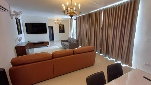 Chumphon Buri Villa | Villa Kitima homestay