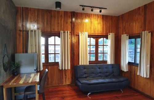 Pua House | บ้านพักมิตรภาพโฮมสเตย์