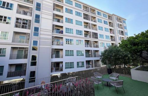 Chiang Mai Apartment | Studio Near Central Festival Includes Street Parking