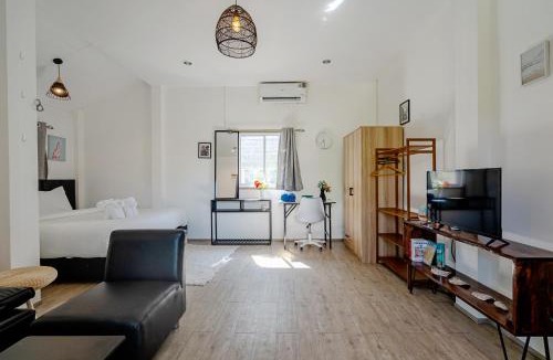 Bang Po Villa | Beachfront Villa with Sunset
